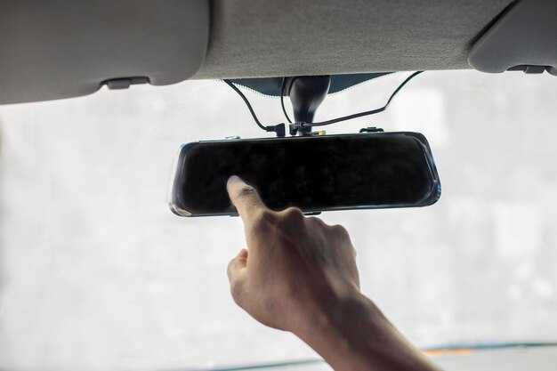 Безопасность при использовании камеры заднего вида