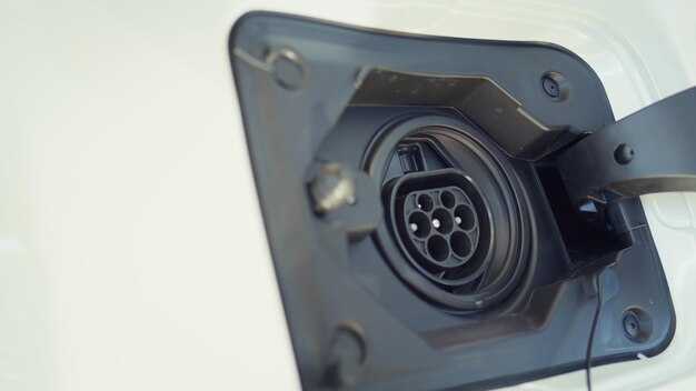 Как установить крышку бензобака без ключа: пошаговая инструкция