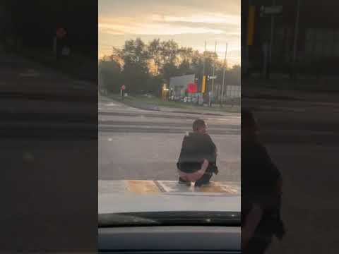 Как крики влияют на безопасность дорожного движения