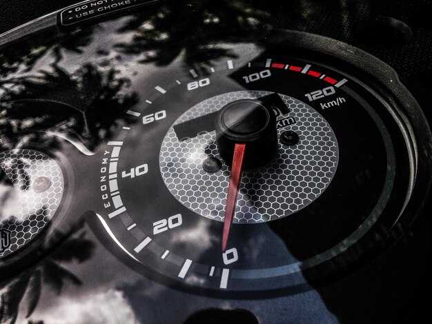 Инструменты, необходимые для замены датчика ABS