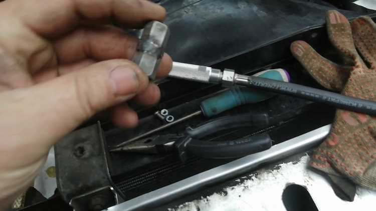 Что делать при загорании лампочки уровня топлива